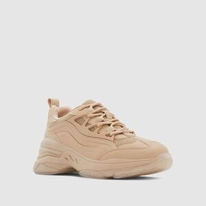 Call it Spring Willoww Sneaker size 7